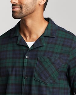 ALTERNATE VIEW OF MEN'S FLANNEL PAJAMA SET IN BLACK WATCH TARTAN image number 4