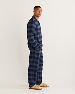 ALTERNATE VIEW OF MEN'S FLANNEL PAJAMA SET IN CHARCOAL/BLUE BLOCK PLAID image number 2