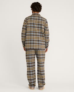 ALTERNATE VIEW OF MEN'S PLAID FLANNEL PAJAMA SET IN NAVY/OCHRE image number 3