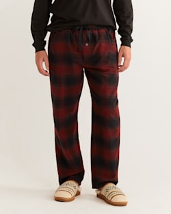 ALTERNATE VIEW OF MEN'S FLANNEL PAJAMA PANTS IN RED/BLACK OMBRE image number 2