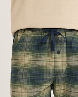 ALTERNATE VIEW OF MEN'S PLAID FLANNEL PAJAMA PANTS IN BLUE/GREEN/GREY image number 5