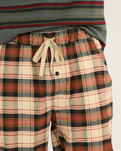 ALTERNATE VIEW OF MEN'S PLAID FLANNEL PAJAMA PANTS IN TAN/BLACK/BRICK image number 6