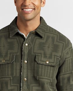 ALTERNATE VIEW OF MEN'S HARDING SHERPA-LINED SHIRT JACKET IN ARMY GREEN image number 4