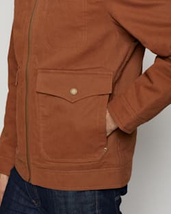 ALTERNATE VIEW OF MEN'S CARSON CITY CANVAS BARN COAT IN WHISKEY image number 4