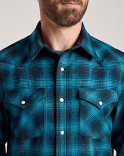 ALTERNATE VIEW OF MEN'S PLAID SNAP-FRONT WESTERN CANYON SHIRT IN BLUE OMBRE image number 4