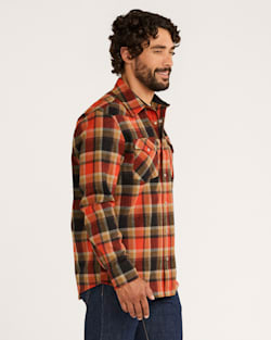 ALTERNATE VIEW OF MEN'S PLAID SNAP-FRONT WESTERN CANYON SHIRT IN RED/BLACK PLAID image number 2