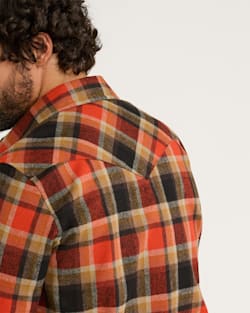 ALTERNATE VIEW OF MEN'S PLAID SNAP-FRONT WESTERN CANYON SHIRT IN RED/BLACK PLAID image number 4