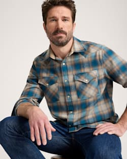 MEN'S PLAID SNAP-FRONT WESTERN CANYON SHIRT IN TAN/GREY/TURQUOISE OMBRE image number 1