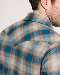 ALTERNATE VIEW OF MEN'S PLAID SNAP-FRONT WESTERN CANYON SHIRT IN TAN/GREY/TURQUOISE OMBRE image number 4