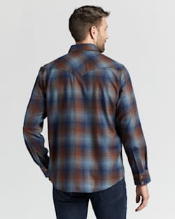 ALTERNATE VIEW OF MEN'S PLAID SNAP-FRONT WESTERN CANYON SHIRT IN BLUE/BROWN OMBRE image number 3