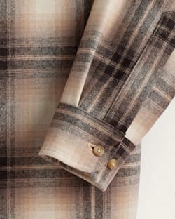 ALTERNATE VIEW OF MEN'S PLAID LODGE SHIRT IN TAN/IVORY OMBRE image number 6