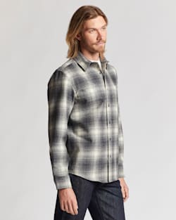 ALTERNATE VIEW OF MEN'S PLAID LODGE SHIRT IN SLATE/WHITE PLAID image number 2