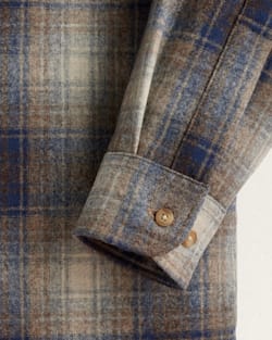MEN'S PLAID LODGE SHIRT IN BLUE/TAUPE MIX PLAID image number 4