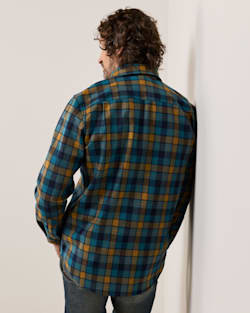 ALTERNATE VIEW OF MEN'S PLAID LODGE SHIRT IN TEAL/BLUE PLAID image number 4