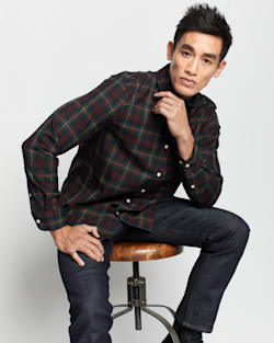 ALTERNATE VIEW OF AIRLOOM MERINO SIR PENDLETON SHIRT IN BURGUNDY/OLIVE OMBRE image number 5