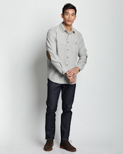 ALTERNATE VIEW OF MEN'S TRAIL SHIRT IN DARK NATURAL image number 2