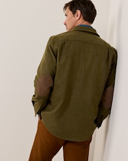 ALTERNATE VIEW OF MEN'S ELBOW-PATCH TRAIL SHIRT IN GREEN MIX image number 6