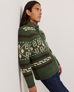 ALTERNATE VIEW OF THE ORIGINAL WESTERLEY MEN�S SWEATER IN DARK GREEN image number 4