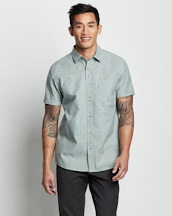 MEN'S SHORT-SLEEVE CARSON CHAMBRAY DOBBY SHIRT IN CHAMBRAY DOBBY image number 1