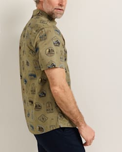 ALTERNATE VIEW OF MEN'S SHORT-SLEEVE NATIONAL PARK SHORELINE SHIRT IN OLIVE image number 3