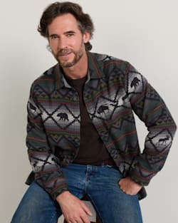 MEN'S LOST TRAIL COTTON CHAMOIS SHIRT IN BLACK image number 1