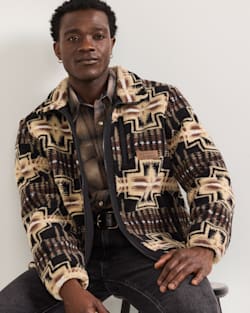 ALTERNATE VIEW OF MEN'S HARDING FLEECE JACKET IN BLACK/TAN image number 4