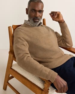 MEN'S MERINO V-NECK SWEATER IN CAMEL image number 1