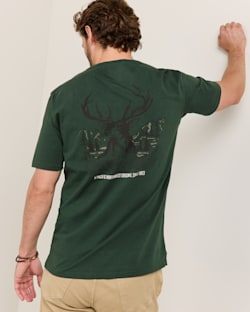 ALTERNATE VIEW OF MEN'S SHORT-SLEEVE DESCHUTES STAG GRAPHIC TEE IN ELM/IVORY image number 2