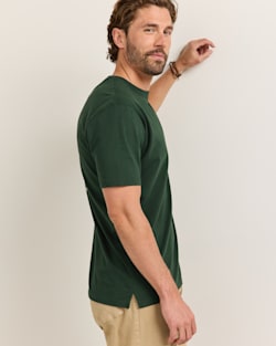 ALTERNATE VIEW OF MEN'S SHORT-SLEEVE DESCHUTES STAG GRAPHIC TEE IN ELM/IVORY image number 3