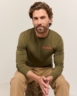 ALTERNATE VIEW OF MEN'S LONG-SLEEVE FRESHWATER FISHING GRAPHIC TEE IN MILITARY/MULTI image number 4