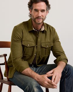 ALTERNATE VIEW OF MEN'S SCOUT SHIRT IN GREEN MIX image number 6
