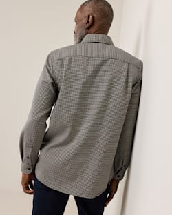 ALTERNATE VIEW OF MEN'S PLAID MILL MERINO SHIRT IN NAVY/BLACK CHECK image number 4