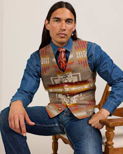 ALTERNATE VIEW OF MEN'S WESTERN VEST IN TAUPE CHIEF JOSEPH image number 1