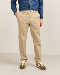 MEN'S ASTORIA STRETCH CHINOS IN KHAKI image number 1