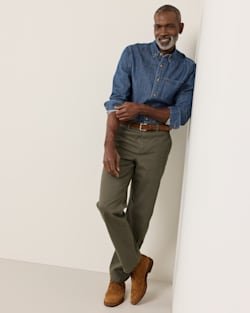 ALTERNATE VIEW OF MEN'S ASTORIA STRETCH CHINOS IN FIR GREEN image number 2