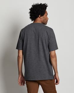 ALTERNATE VIEW OF MEN'S SHORT-SLEEVE DESCHUTES POCKET TEE IN DARK GREY HEATHER image number 3