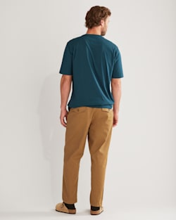 ALTERNATE VIEW OF MEN'S SHORT-SLEEVE DESCHUTES POCKET TEE IN DEEP BLUE image number 3