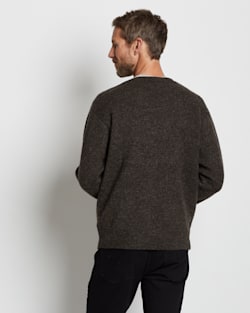 ALTERNATE VIEW OF MEN'S SHETLAND FISHERMAN'S SWEATER IN DARK BROWN MIX image number 3