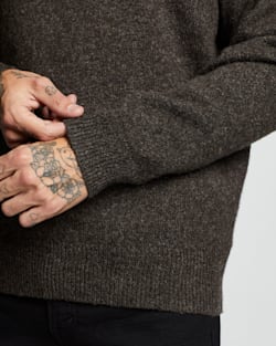 ALTERNATE VIEW OF MEN'S SHETLAND FISHERMAN'S SWEATER IN DARK BROWN MIX image number 4