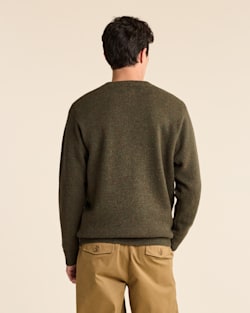 ALTERNATE VIEW OF MEN'S SHETLAND COLLECTION SWEATER IN CAMO HEATHER image number 3