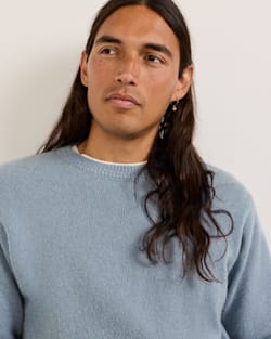 ALTERNATE VIEW OF MEN'S SHETLAND COLLECTION SWEATER IN STEEL BLUE HEATHER image number 4