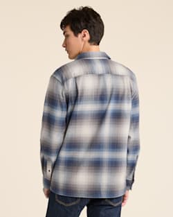 ALTERNATE VIEW OF MEN'S PLAID COTTON BOARD SHIRT IN BLUE/GREY OMBRE image number 3