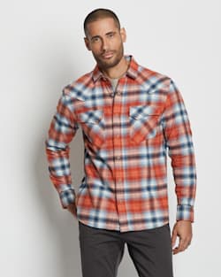 ALTERNATE VIEW OF MEN'S WYATT SHIRT IN RED BARN/DENIM PLAID image number 2
