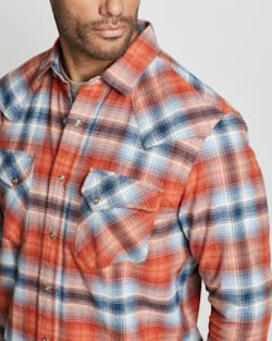 ALTERNATE VIEW OF MEN'S WYATT SHIRT IN RED BARN/DENIM PLAID image number 4