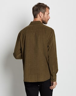 ALTERNATE VIEW OF MEN'S CORDUROY SHIRT IN OLIVE GREEN image number 3