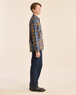 ALTERNATE VIEW OF MEN'S PLAID LONG-SLEEVE BISHOP COTTON SHIRT IN NAVY BLUE/BROWN image number 2