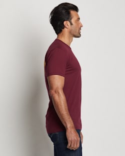 ALTERNATE VIEW OF MEN'S MISSION TRAILS DIAMOND GRAPHIC TEE IN MAROON/MULTI image number 4