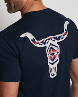 ALTERNATE VIEW OF MEN'S TECOPA HILLS LONGHORN GRAPHIC TEE IN MIDNIGHT NAVY/WHITE image number 2