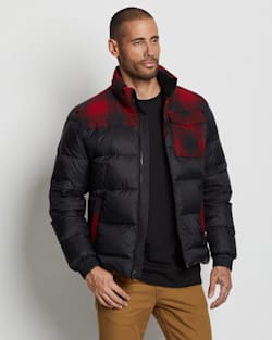 ALTERNATE VIEW OF MEN'S GRIZZLY PEAK PUFFER IN BLACK/RED OMBRE image number 2