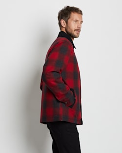 ALTERNATE VIEW OF MEN'S FRONT RANGE JACKET IN RED OMBRE image number 3